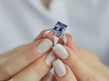 gemstone-engagement-rings